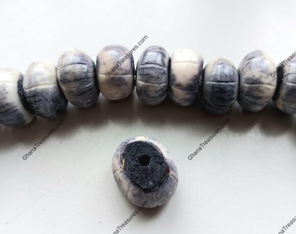Kenya cow bone beads, gray - Image 3