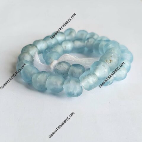 30-32 recycled glass beads, light blue