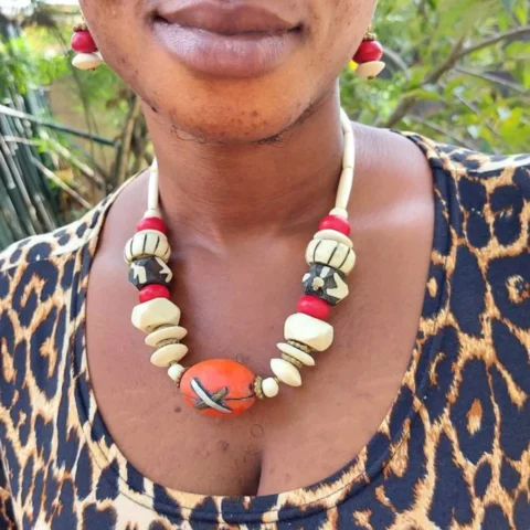 Set of necklace and earrings