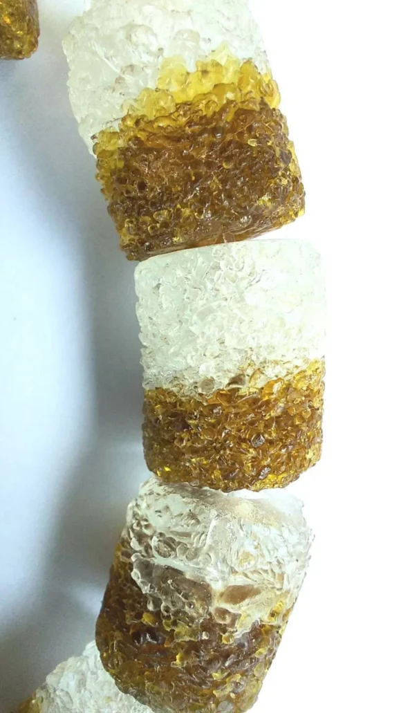 12 frosted glass beads - Image 2