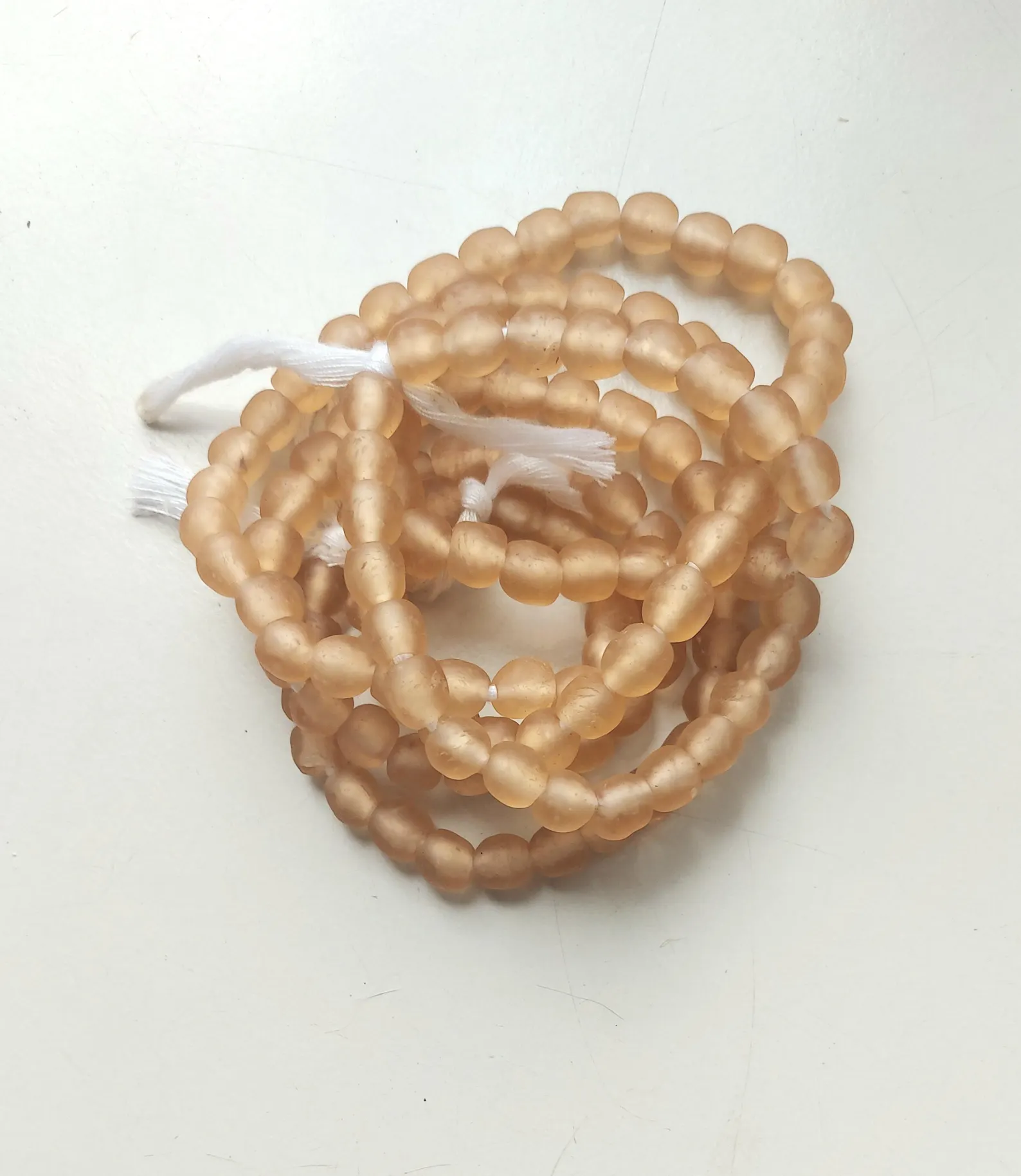 41-44 recycled glass beads, peach color 41-44 recycled glass beads, peach color - Image 3