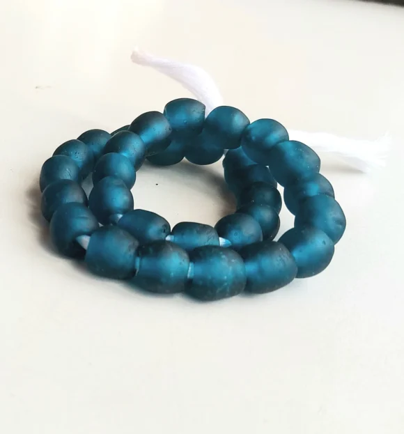 42-43 recycled glass beads, 14 inches strand