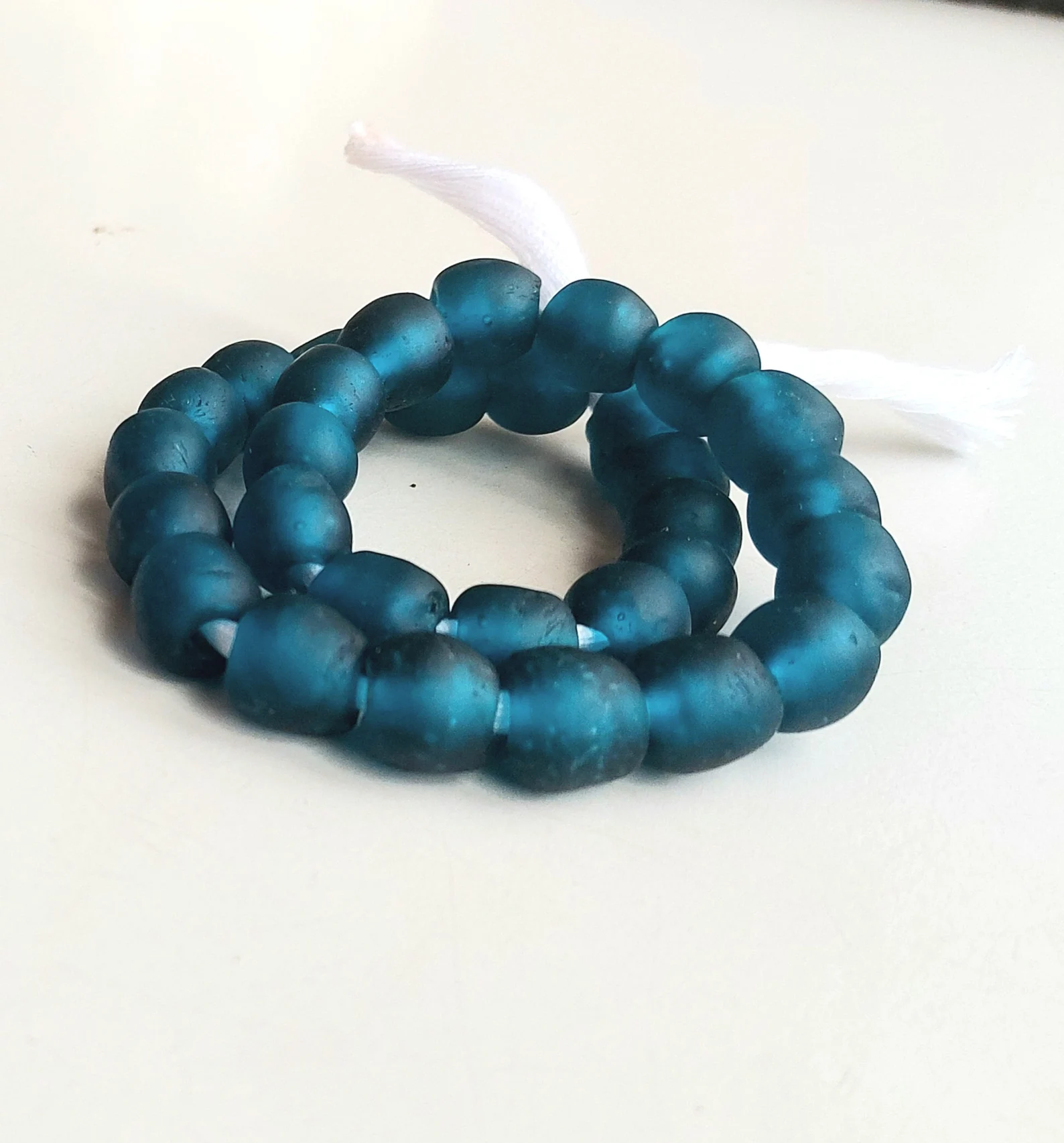 42-43 recycled glass beads, 14 inches strand 42-43 recycled glass beads, 14 inches strand