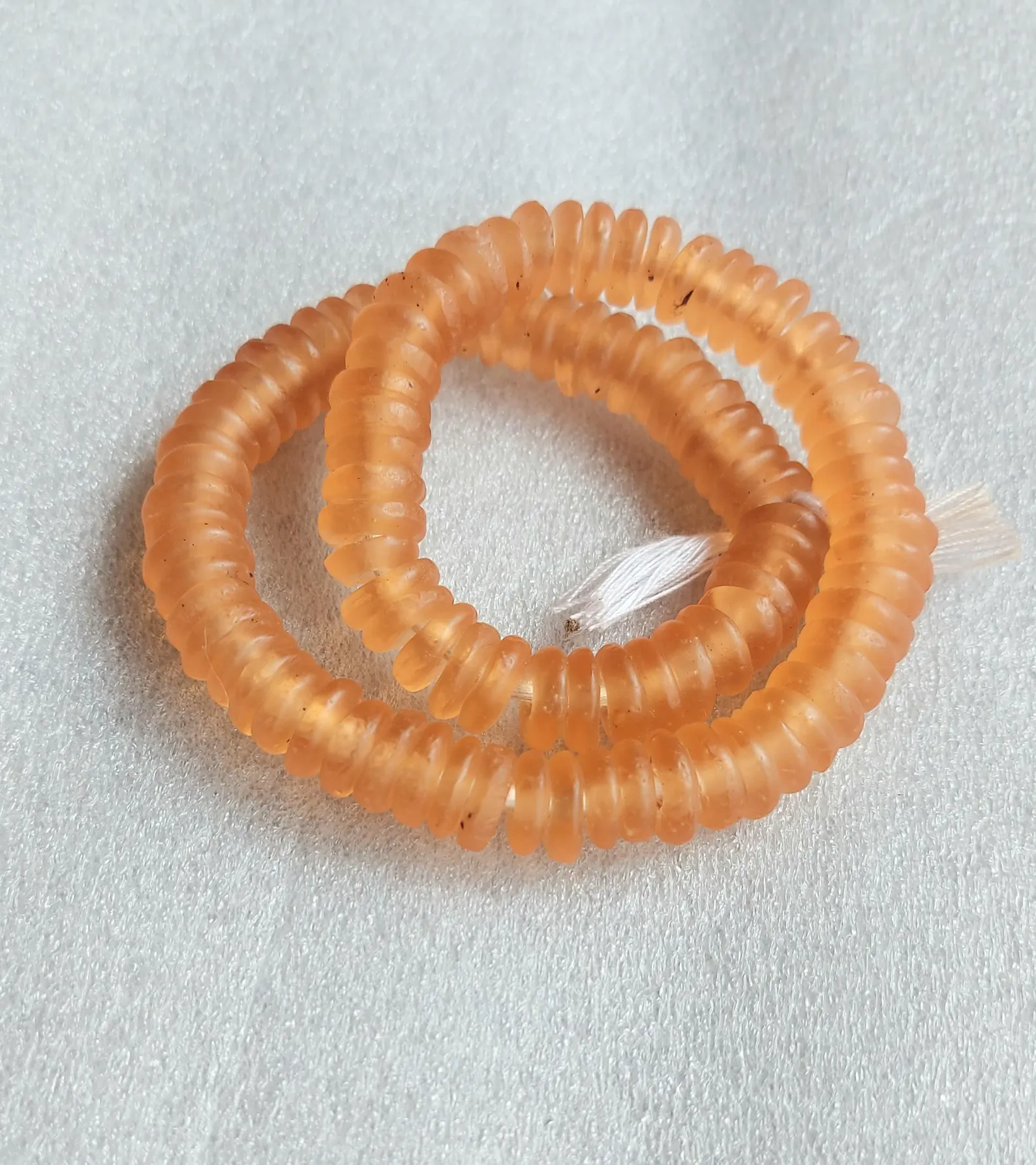100 clear glass spacer beads, 16 inches string 100 clear glass spacer beads, 16 inches string