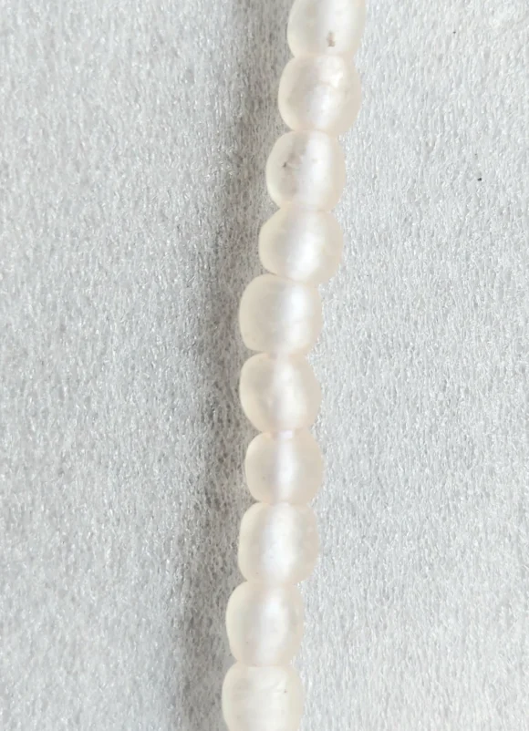42-43 recycled glass beads. translucent white - Image 2